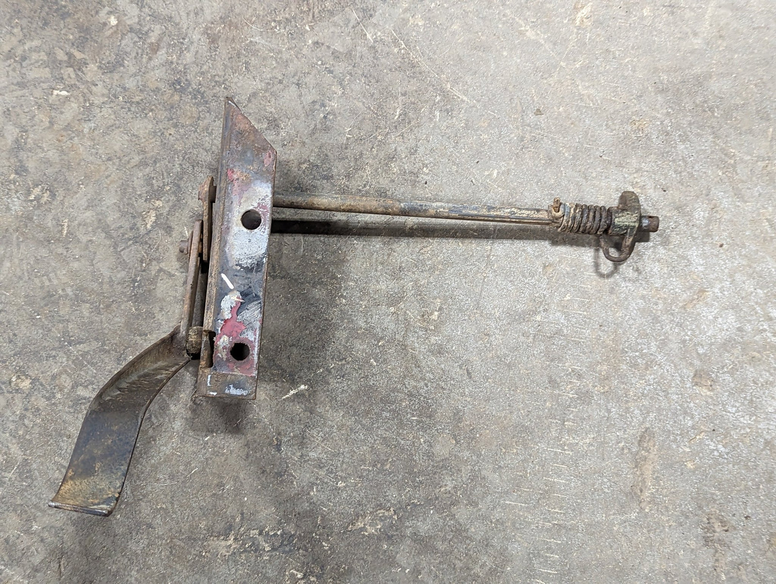 Foot Release Assembly IH International 383295R1 383292R91 380698R1 USED - Hines Equipment Repair & Parts