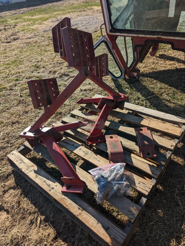 Hiniker Cab Ih International 66 Series Used Superstructure