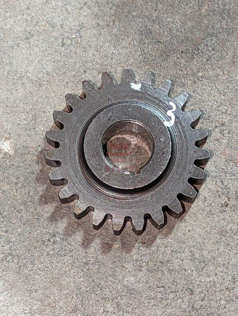 Hitch Pump Drive Gear Ih International 133404C1 Used 3 Hydraulics