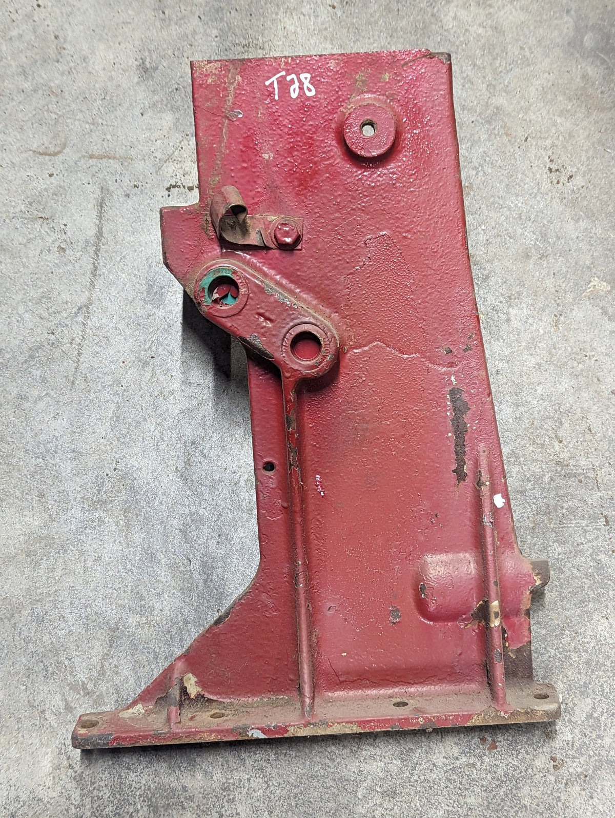 Left Gear Selector Support IH International 382748R1 USED - Hines Equipment Repair &amp; Parts