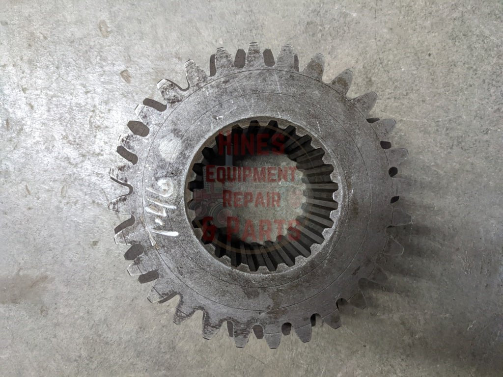 Lo Drive Gear IH International 380279R1 391883R1 USED - Hines Equipment Repair & Parts