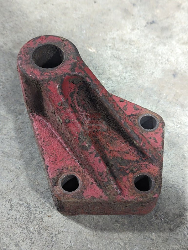 Lockout Bracket IH International 386172R1 USED - Hines Red Tractor Parts