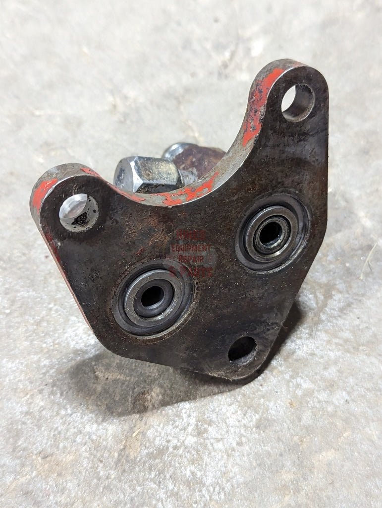 Power Steering Manifold Block IH International 537840R1 USED - Hines Equipment Repair &amp; Parts