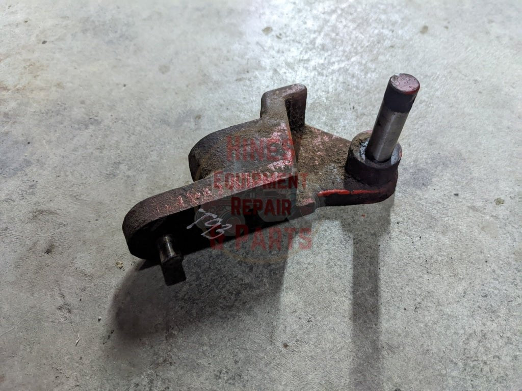 PTO Control Linkage Bracket IH International 104423C1 104424C1 USED - Hines Equipment Repair &amp; Parts