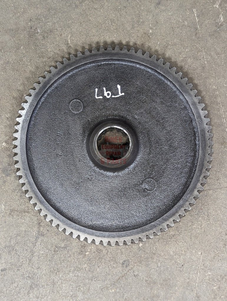 PTO Driven Gear IH International 389536R1 USED - Hines Equipment Repair &amp; Parts