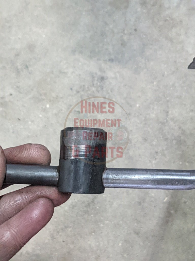 Range Pressure Lube Tube IH International 380162R91 USED - Hines Equipment Repair &amp; Parts