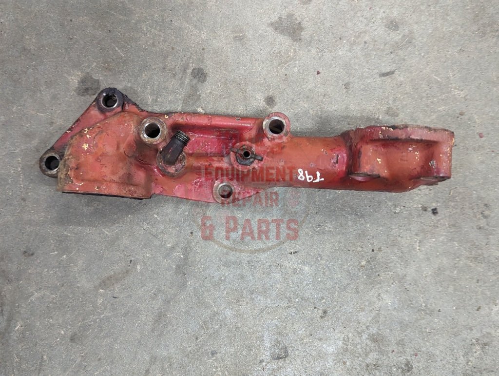 Rear Oil Cooler Header IH International 332557R1 332557R2 USED - Hines Equipment Repair &amp; Parts