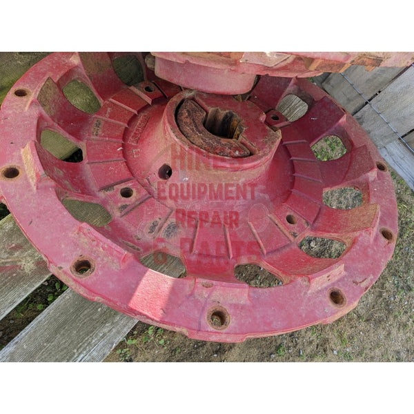 Rear Wheel Hub IH International 383579R2 USED - Hines Red Tractor Parts