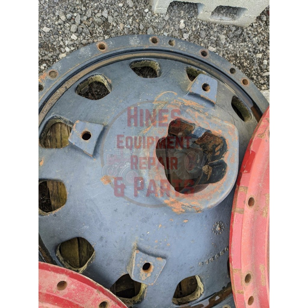 Rear Wheel Hub IH International 67338C1 USED - Hines Equipment Repair & Parts