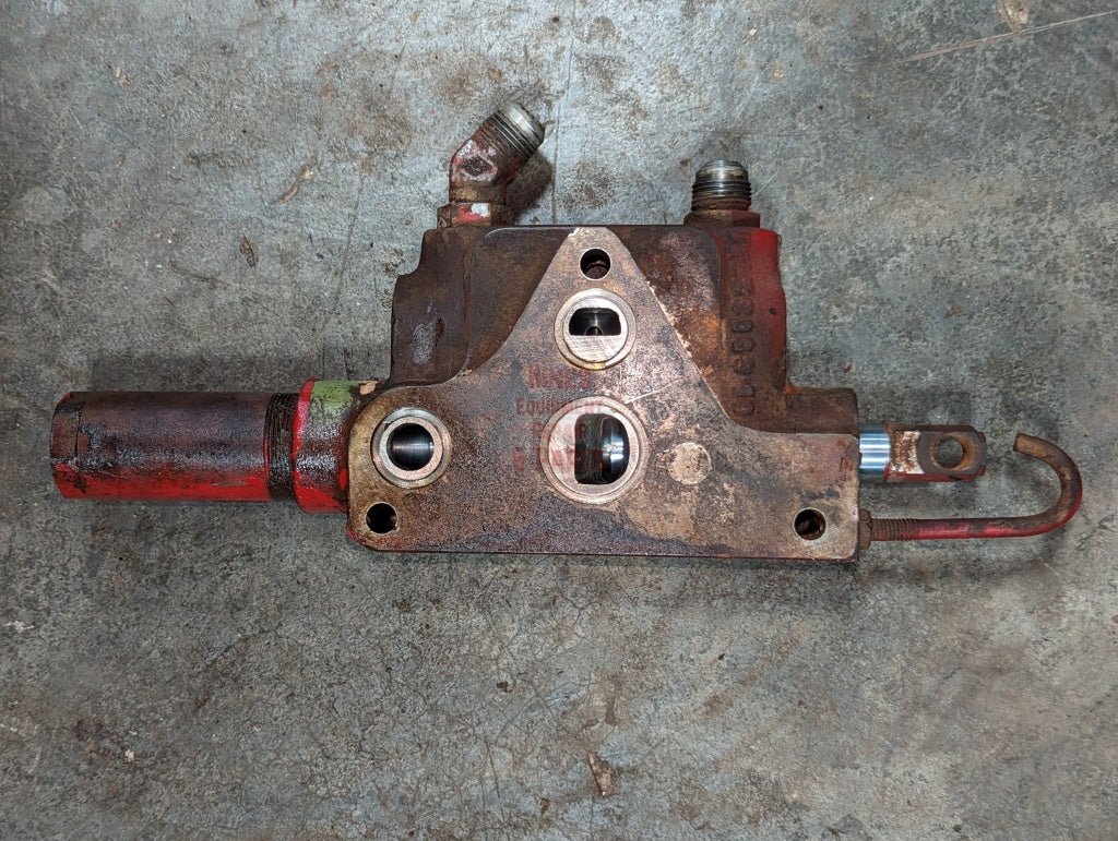 Remote Auxiliary Valve International 390827R1 390826R92 USED - Hines Equipment Repair & Parts
