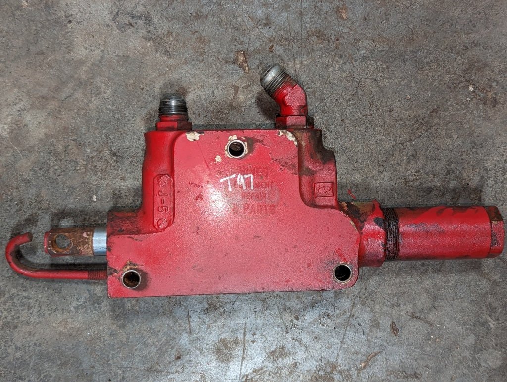 Remote Auxiliary Valve International 390827R1 390826R92 USED - Hines Equipment Repair & Parts
