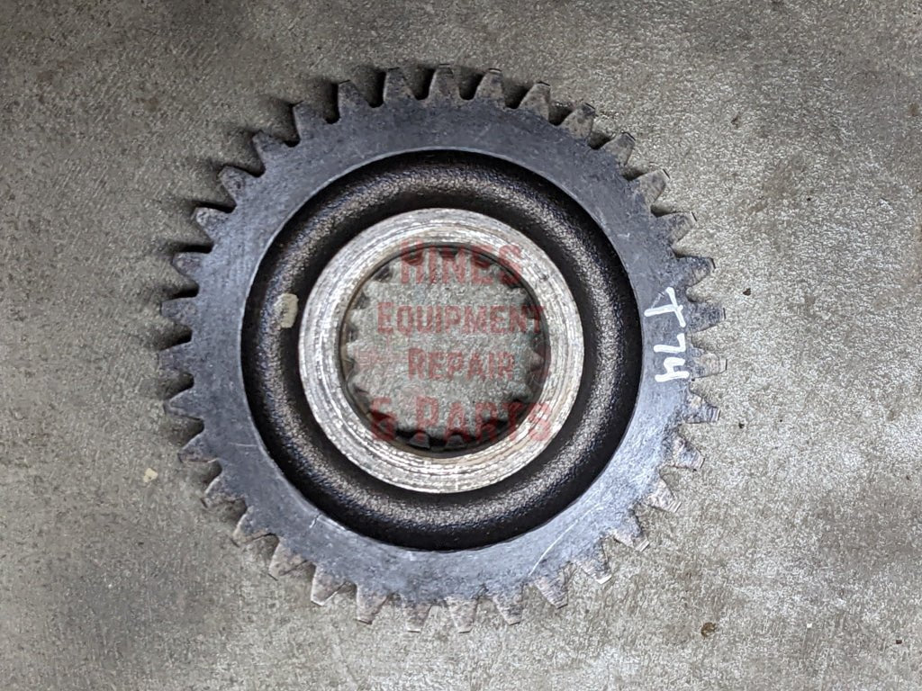 Reverse Driven Gear IH International 380288R1 380288R2 138764C2 USED - Hines Equipment Repair &amp; Parts