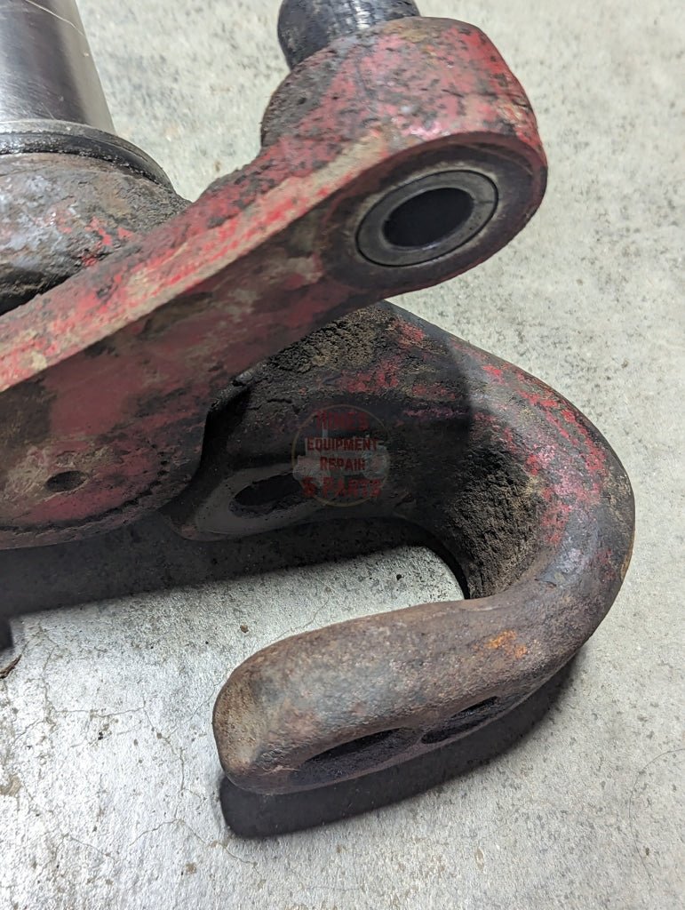 Right Crank Arm Assembly IH International 389644R11 381923R11 USED - Hines Equipment Repair &amp; Parts