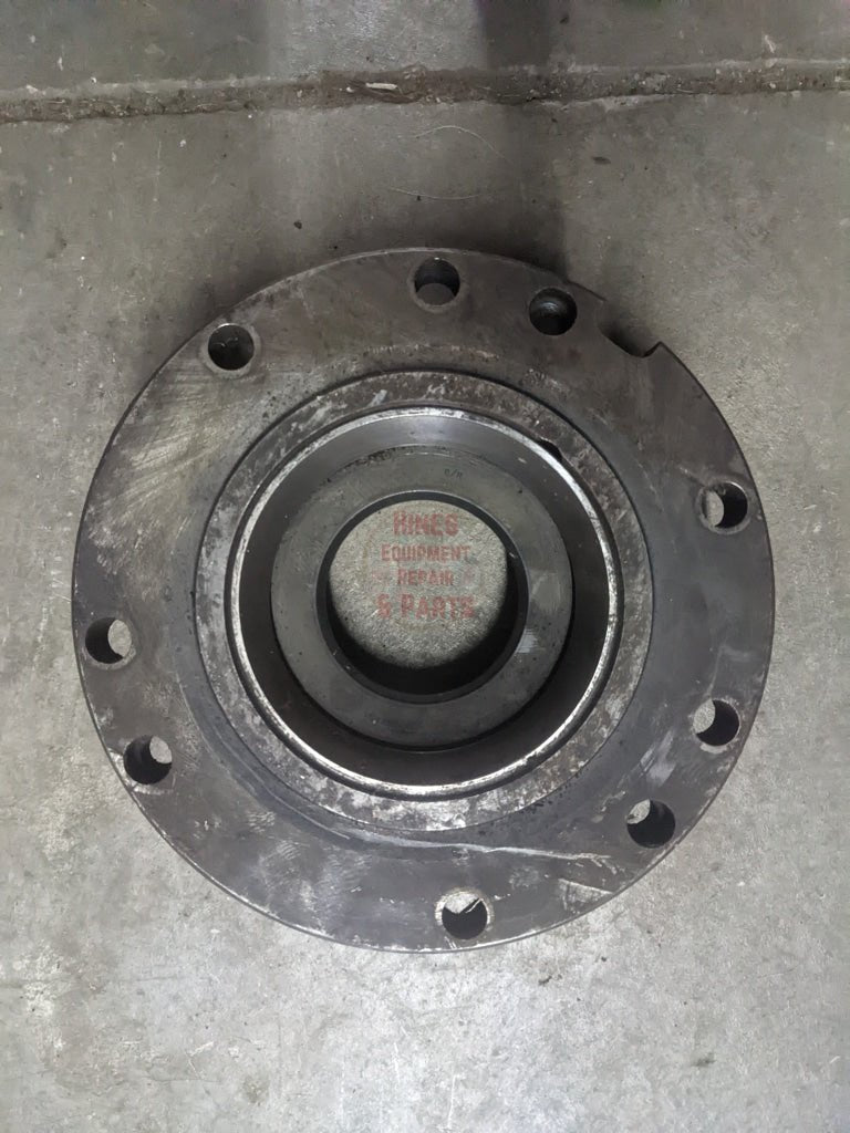 Right Differential Bearing Retainer IH International 391685R1 USED - Hines Equipment Repair & Parts