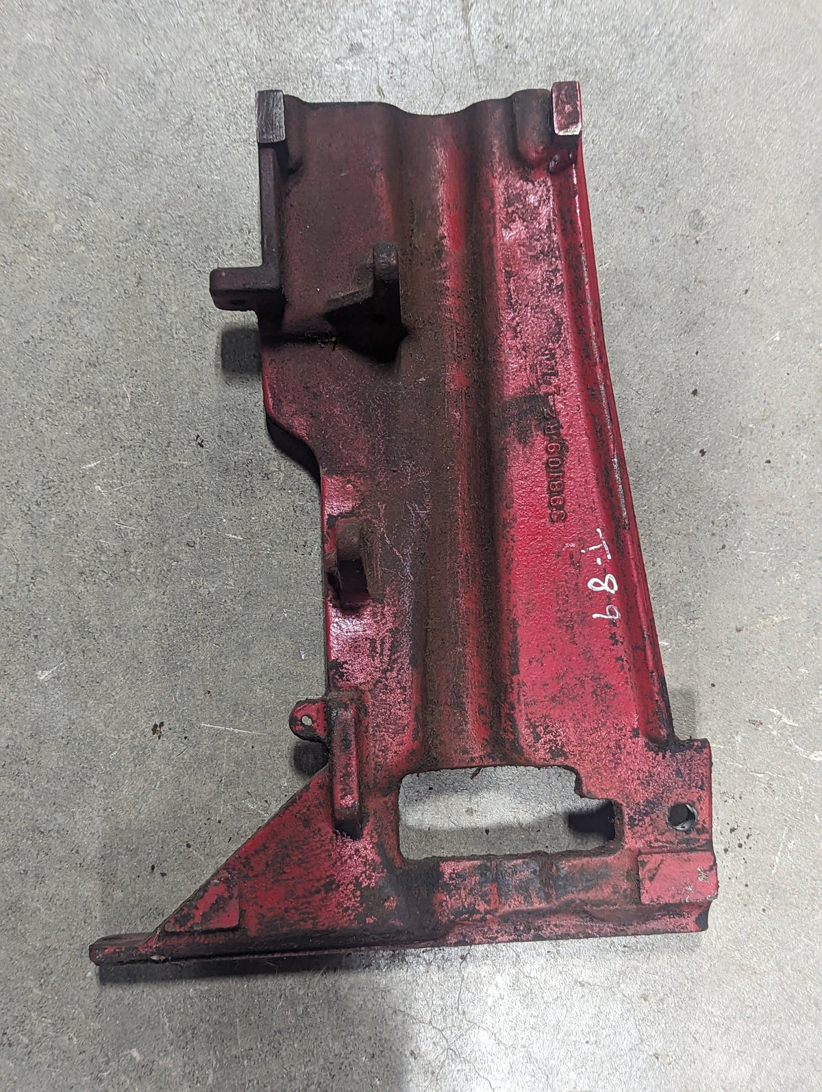 Right Gear Selector Support IH International 398109R2 USED - Hines Equipment Repair &amp; Parts