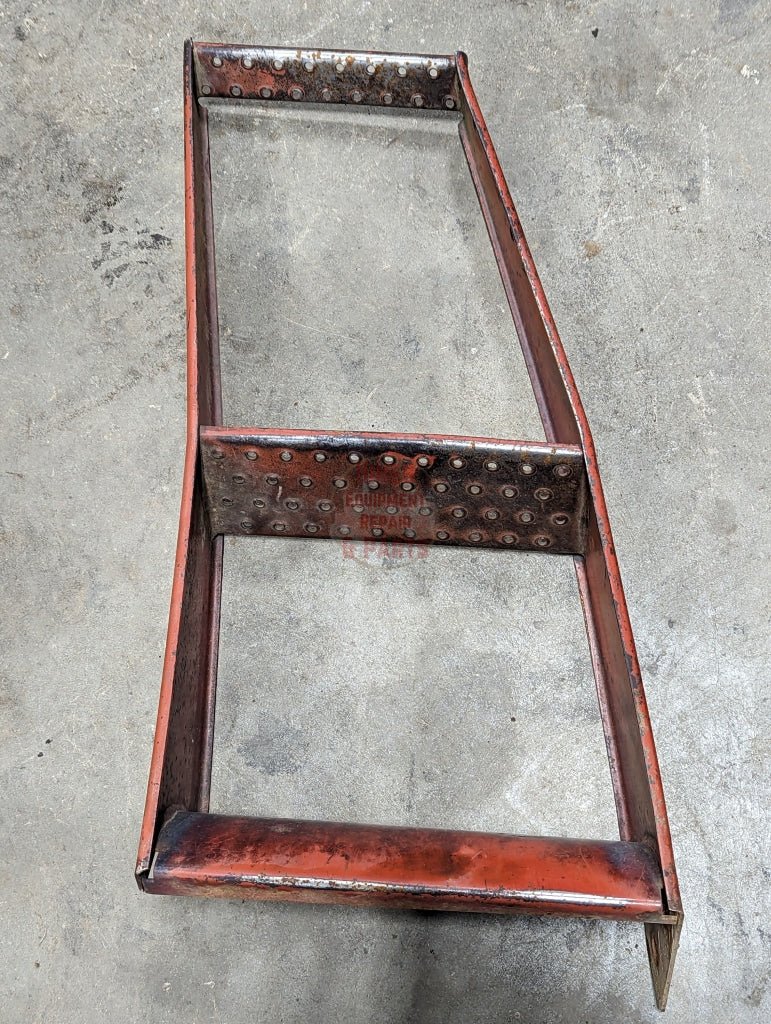 Right Ladder IH International 111551C1 USED - Hines Equipment Repair &amp; Parts