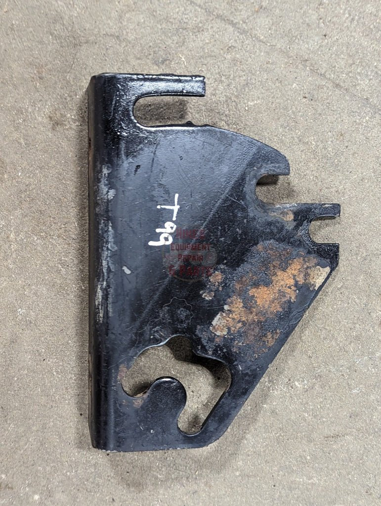 Right PTO Shield Bracket IH International 139319C2 USED - Hines Equipment Repair &amp; Parts