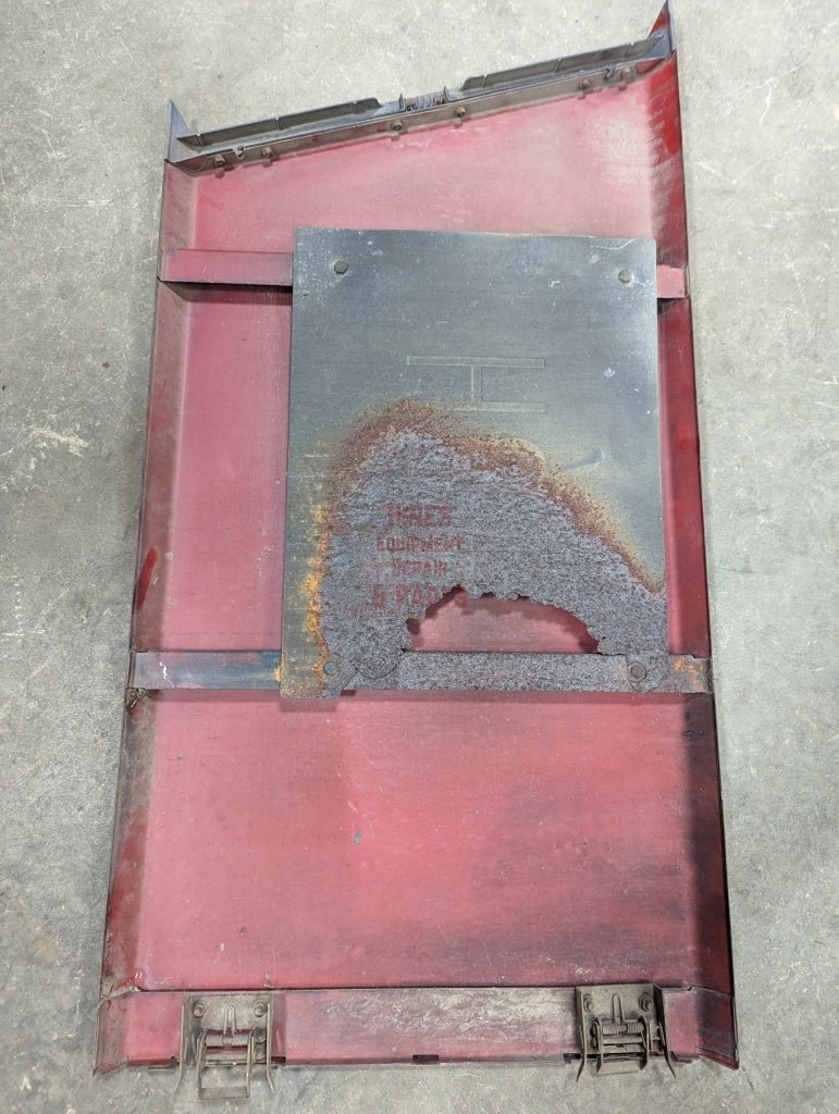 Right Side Rear Center Panel IH International 149058C4 USED - Hines Equipment Repair &amp; Parts