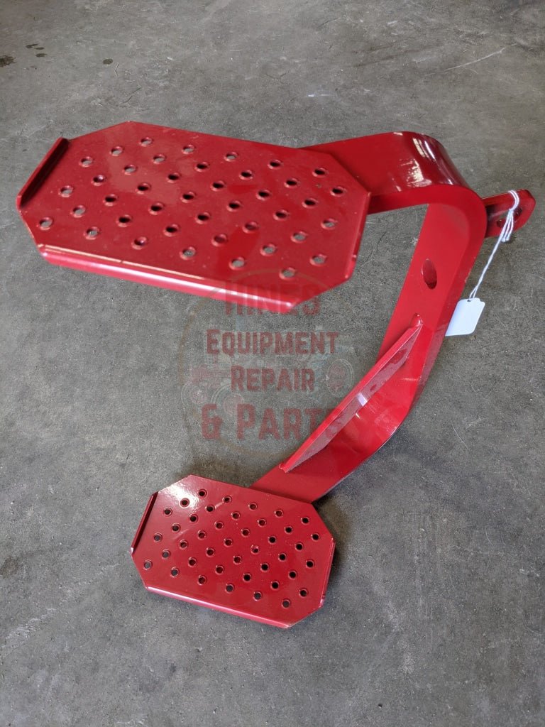 Right Step IH International 395123R1 NEW - Hines Equipment Repair & Parts