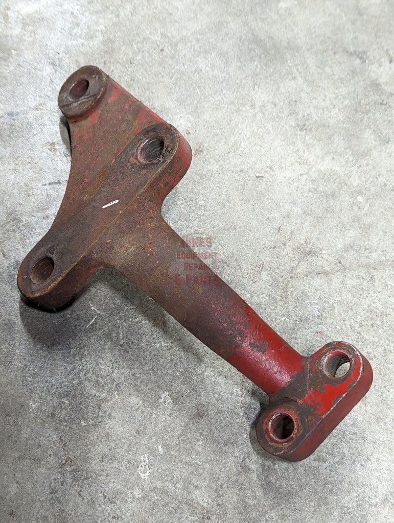 Steering Arm Center IH International 358970R1 USED - Hines Equipment Repair &amp; Parts