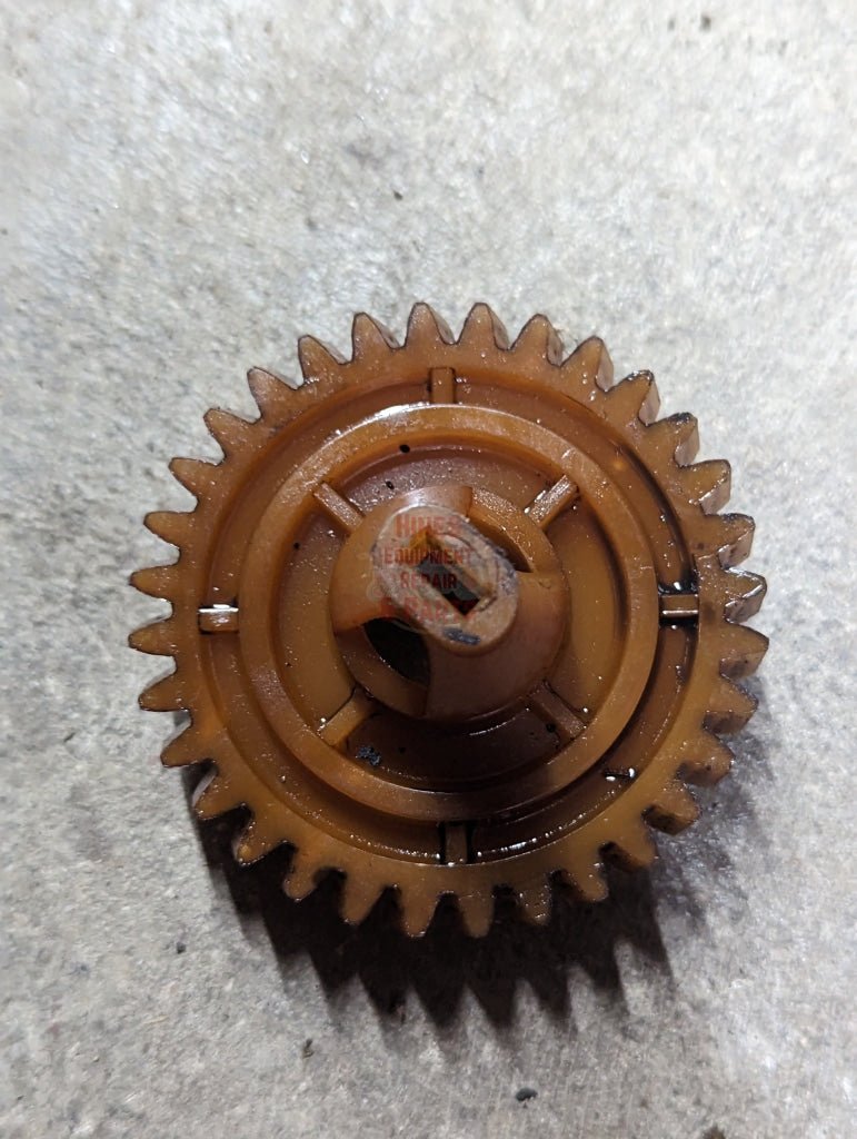 Tachometer Drive Gear IH International 676938C1 USED