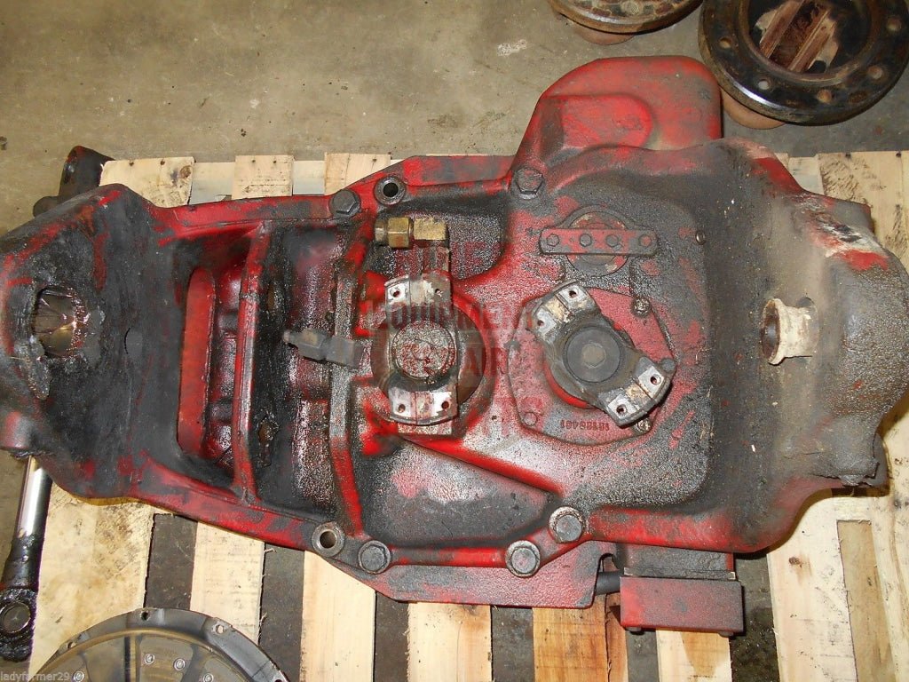 Transfer Case IH International 134375C95 USED - Hines Equipment Repair &amp; Parts