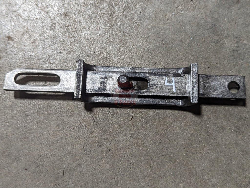 Walking Beam to Valve Link IH International 384515R12 USED - Hines Equipment Repair &amp; Parts